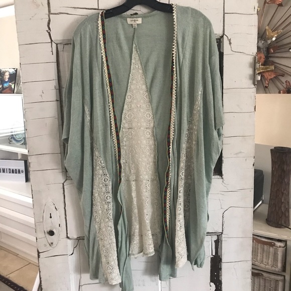 Umgee Tops - Umgee short sleeve lace panel duster